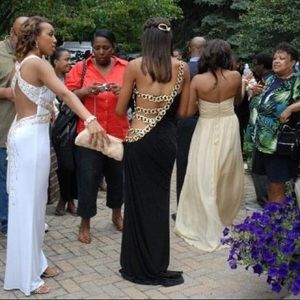 PROM DRESS/WEDDING GUEST DRESS. Floor length, one shoulder gown